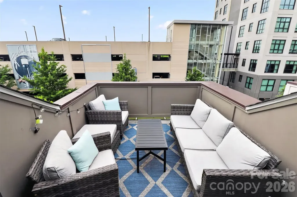 231 Doggett Street Charlotte NC 28203