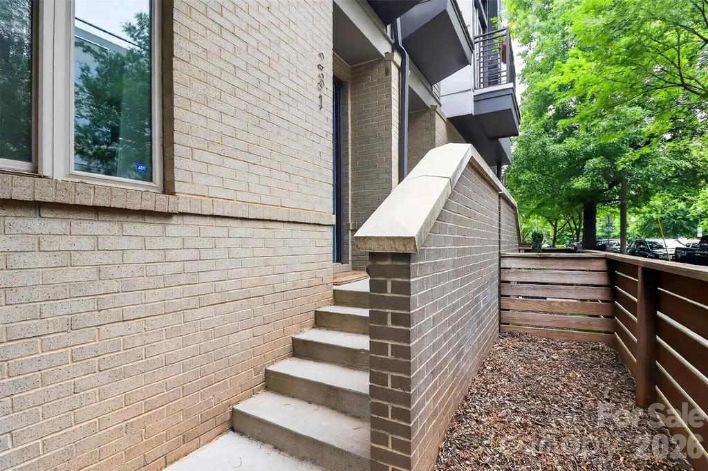 231 Doggett Street Charlotte NC 28203