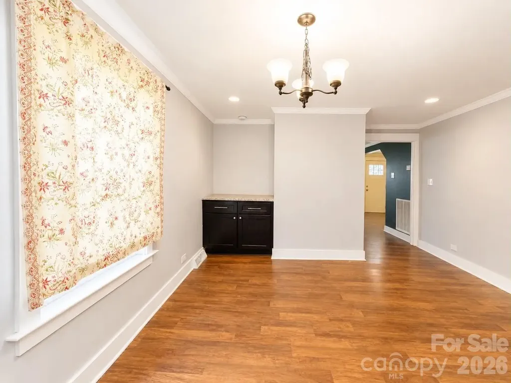 383 E Catawba Avenue Mooresville NC 28115