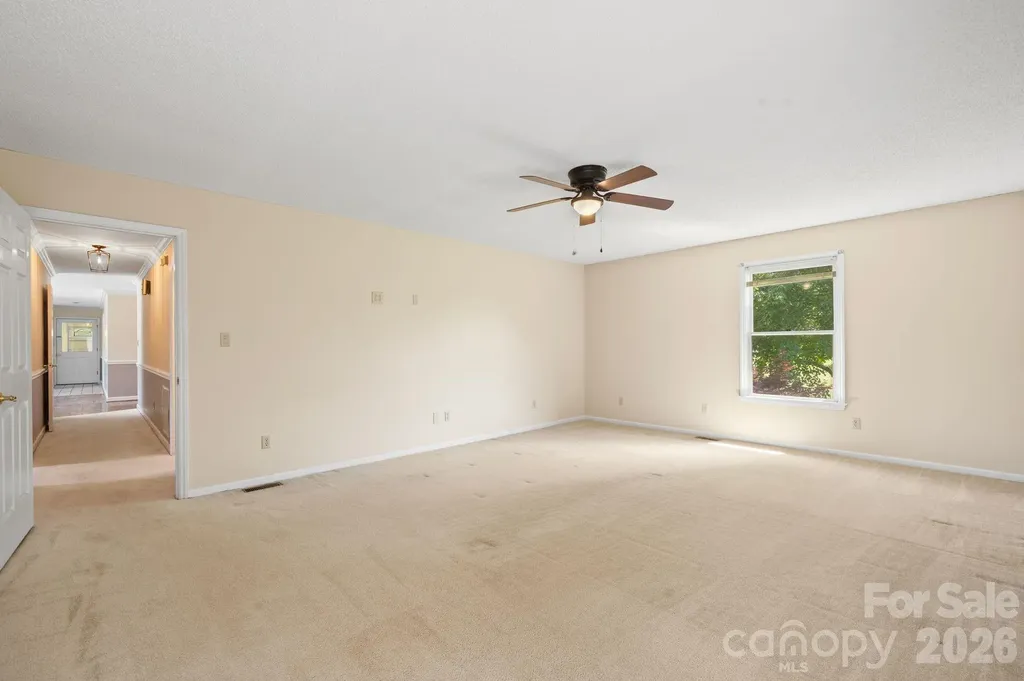 3381 Elaine Avenue Lincolnton NC 28092