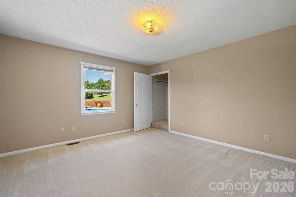 3381 Elaine Avenue Lincolnton NC 28092
