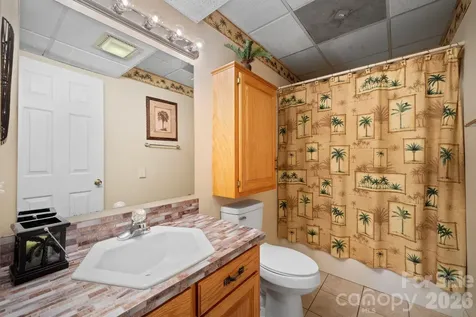 3381 Elaine Avenue Lincolnton NC 28092