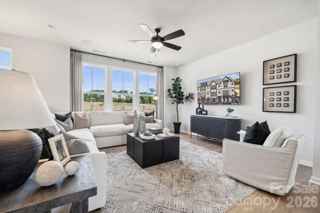 1828 Alexander Village Main Drive Charlotte NC 28262