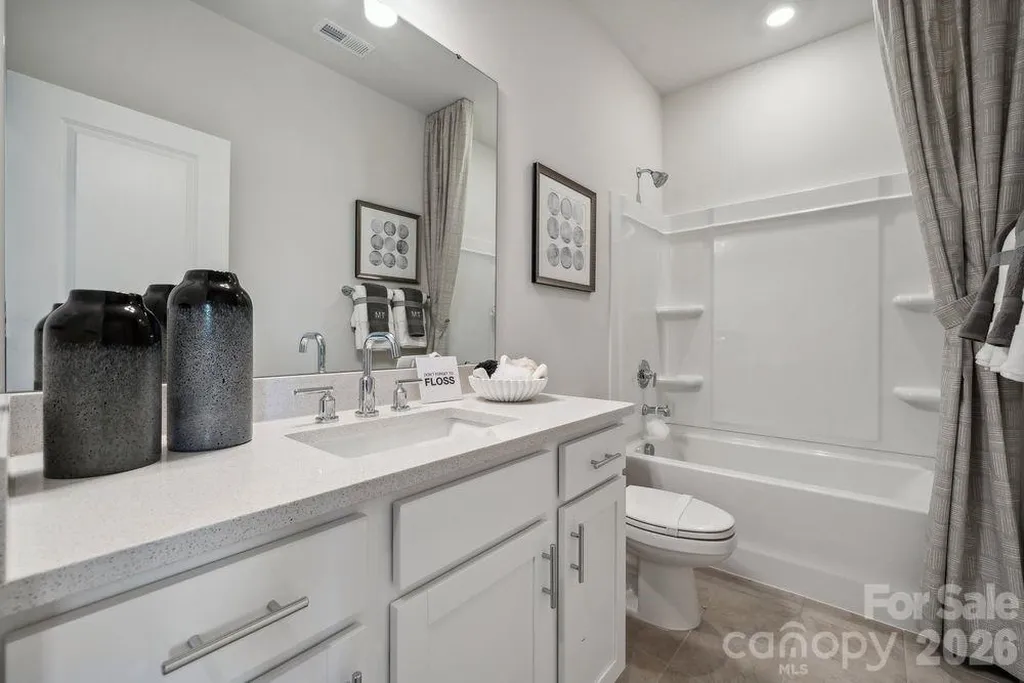 1828 Alexander Village Main Drive Charlotte NC 28262