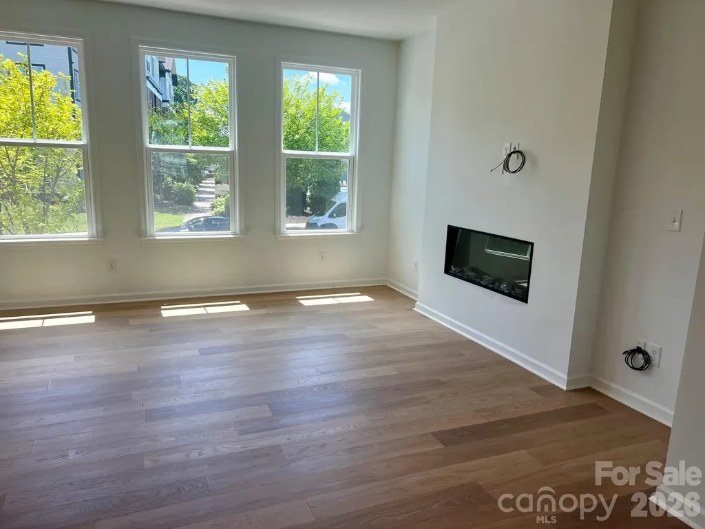 1828 Alexander Village Main Drive Charlotte NC 28262