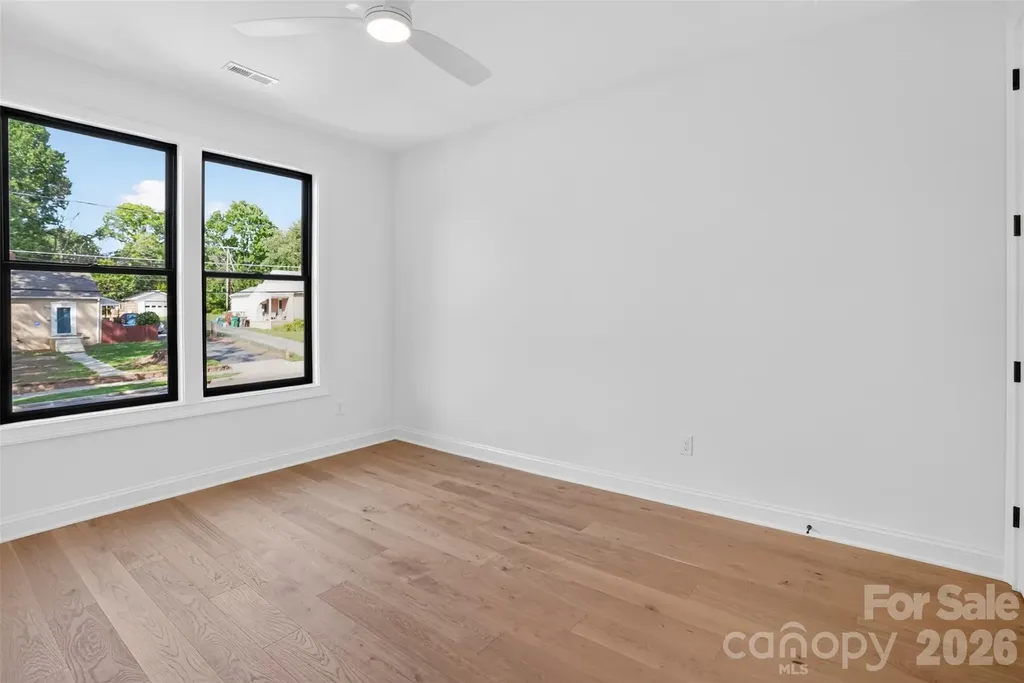 421 W Cama Street Charlotte NC 28217