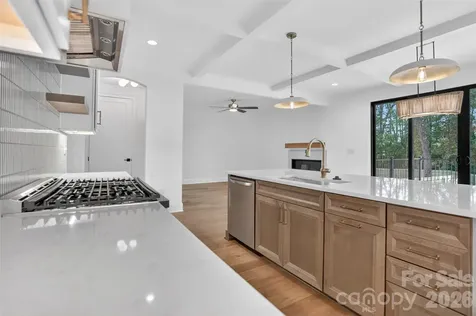 421 W Cama Street Charlotte NC 28217