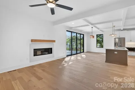 421 W Cama Street Charlotte NC 28217