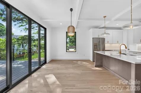 421 W Cama Street Charlotte NC 28217