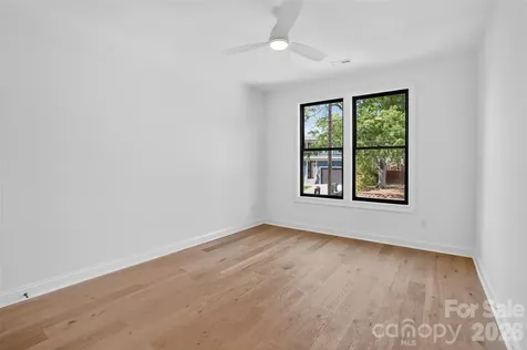 421 W Cama Street Charlotte NC 28217