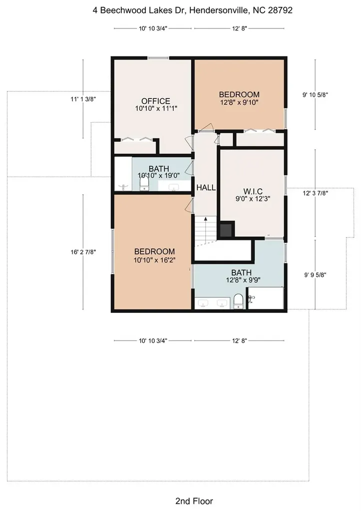 4 Beechwood Lakes Drive Hendersonville NC 28792