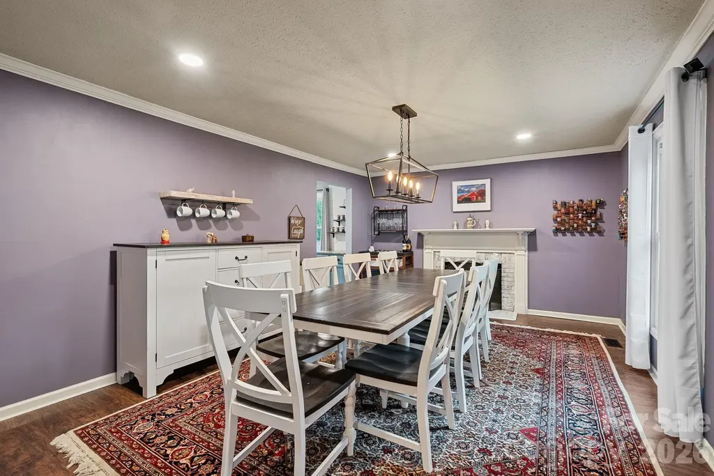 4 Beechwood Lakes Drive Hendersonville NC 28792