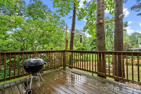 4 Beechwood Lakes Drive Hendersonville NC 28792