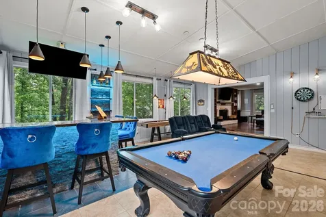 4 Beechwood Lakes Drive Hendersonville NC 28792