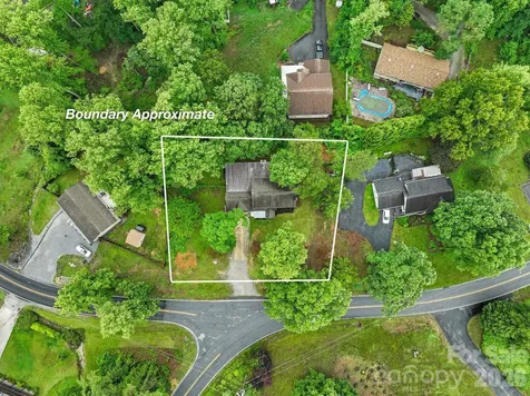 4 Beechwood Lakes Drive Hendersonville NC 28792