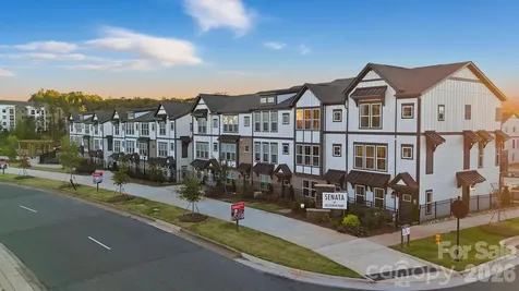 1832 Alexander Village Main Drive Charlotte NC 28262