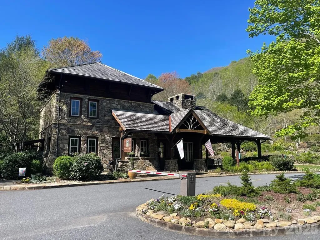 103 Southshore Drive Tuckasegee NC 28783