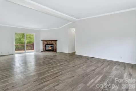 31 Trent Drive Leicester NC 28748