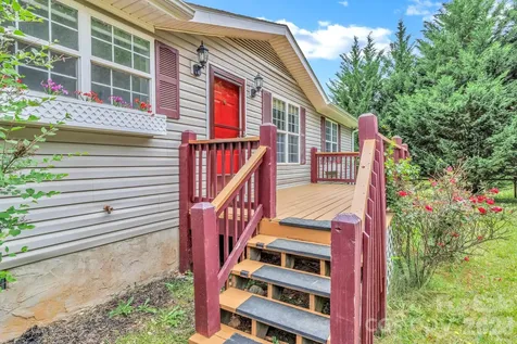 31 Trent Drive Leicester NC 28748