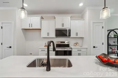 505 Annagh Drive Charlotte NC 28217
