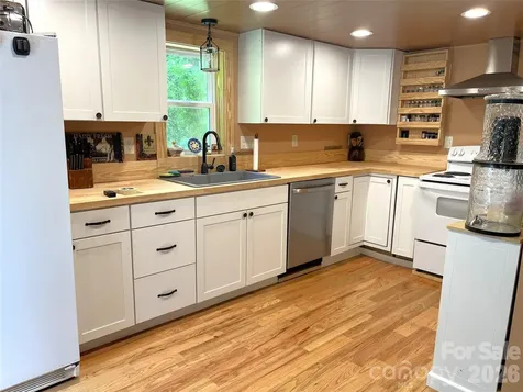 183 Cedarberry Glen Rutherfordton NC 28139