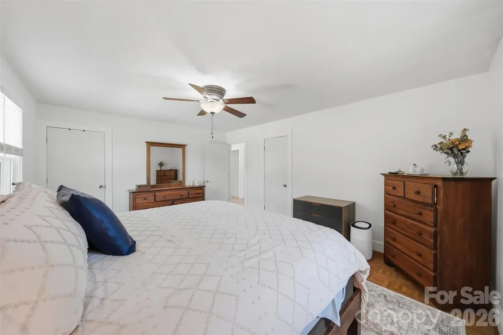 4316 Grandin Road Lenoir NC 28645