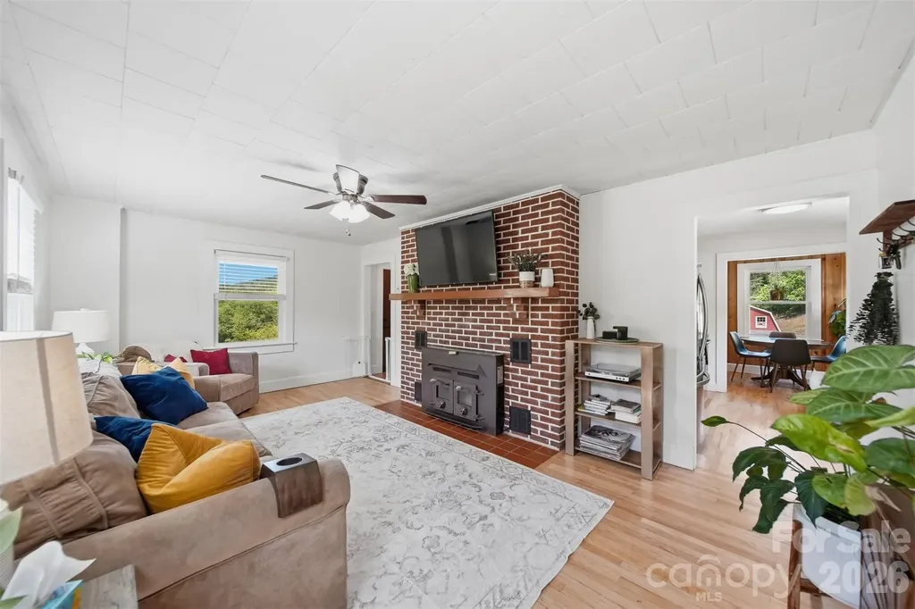 4316 Grandin Road Lenoir NC 28645