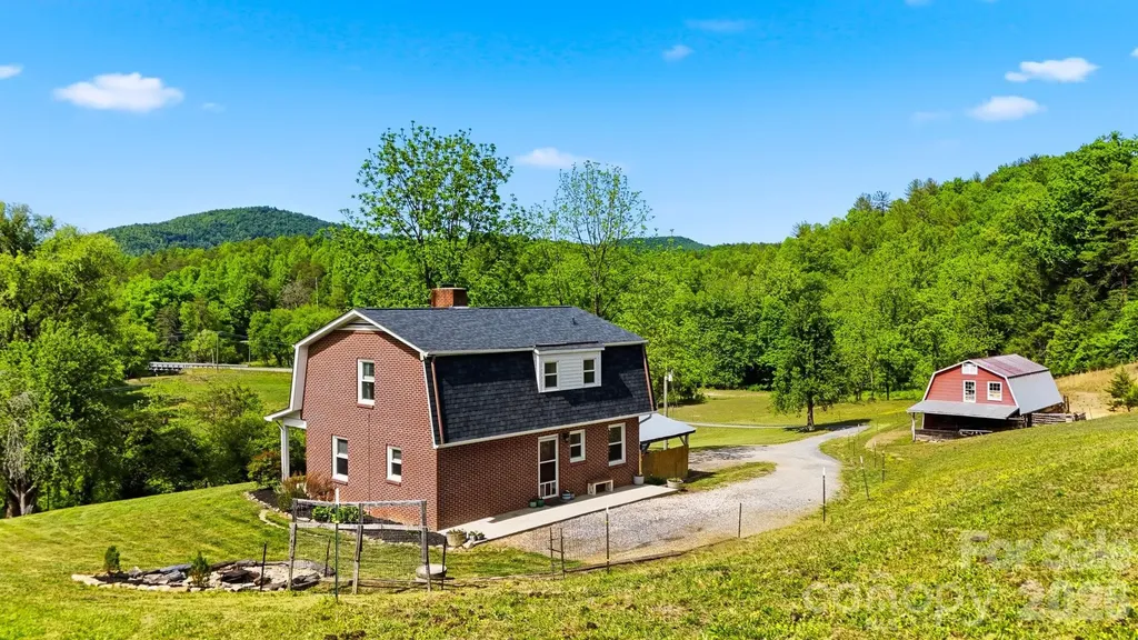 4316 Grandin Road Lenoir NC 28645