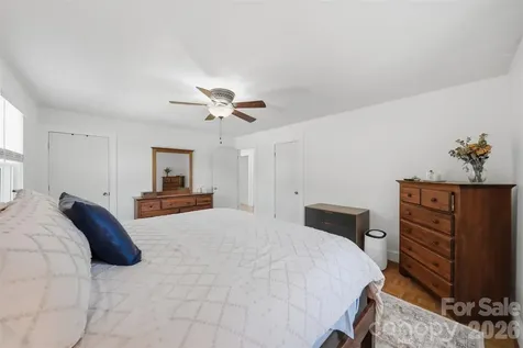 4316 Grandin Road Lenoir NC 28645