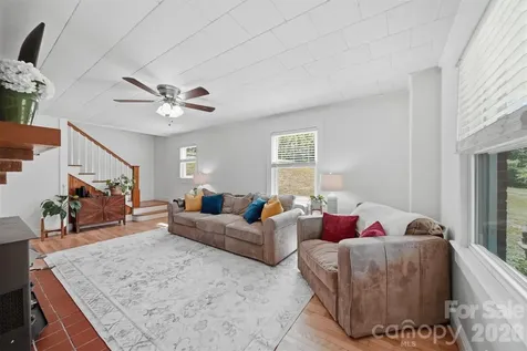 4316 Grandin Road Lenoir NC 28645