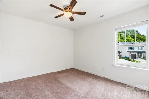 226 Cardwell Lane Fletcher NC 28732