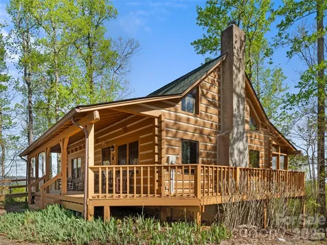 178 Tablerock Drive Saluda NC 28773