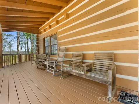 178 Tablerock Drive Saluda NC 28773