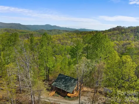 178 Tablerock Drive Saluda NC 28773