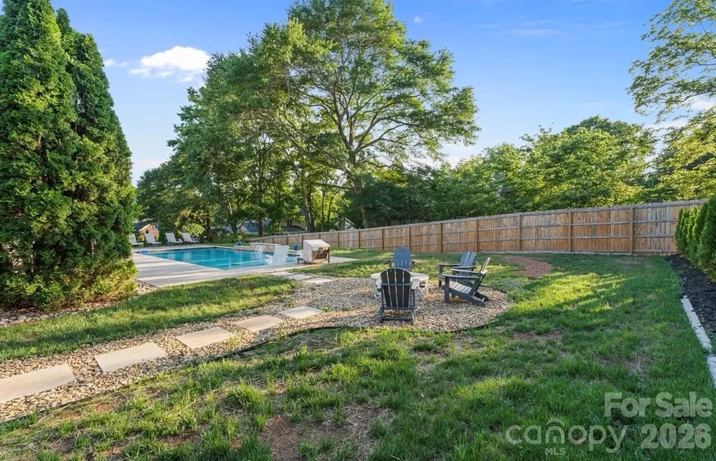 1019 10th Street Lane NW Hickory NC 28601