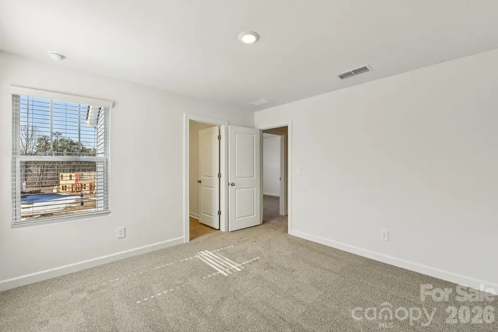 9036 Foggy Brook Loop Charlotte NC 28216