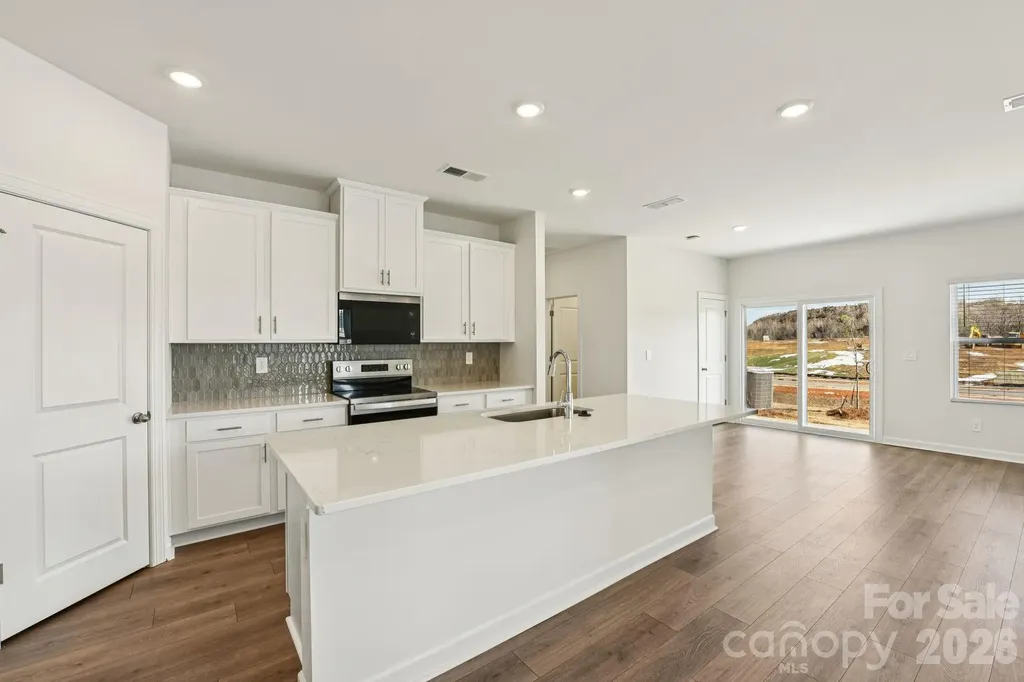 9036 Foggy Brook Loop Charlotte NC 28216