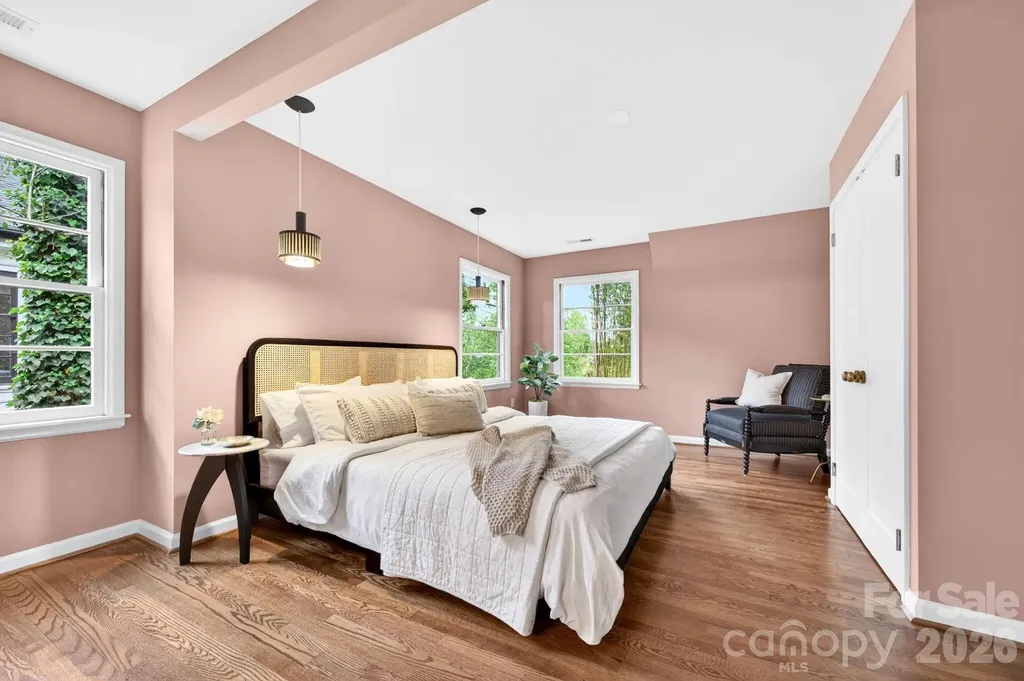 4 Baird Lane Asheville NC 28804