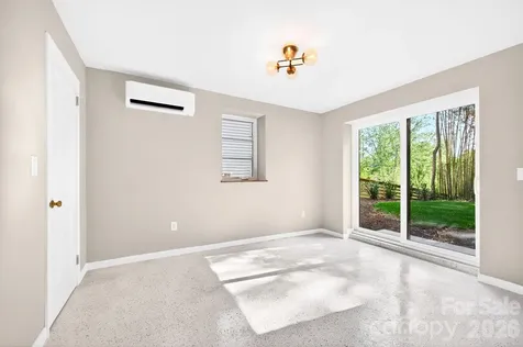 4 Baird Lane Asheville NC 28804