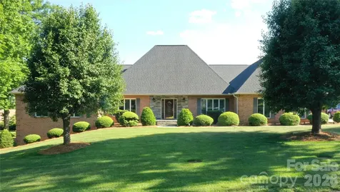 3493 Duck Pond Drive NE Conover NC 28613