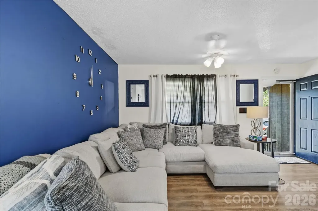 819 Mobile Street High Point NC 27260