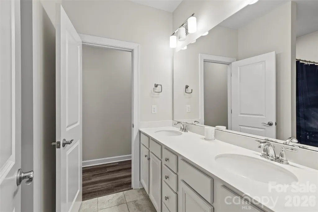9306 Dufaux Drive Charlotte NC 28278