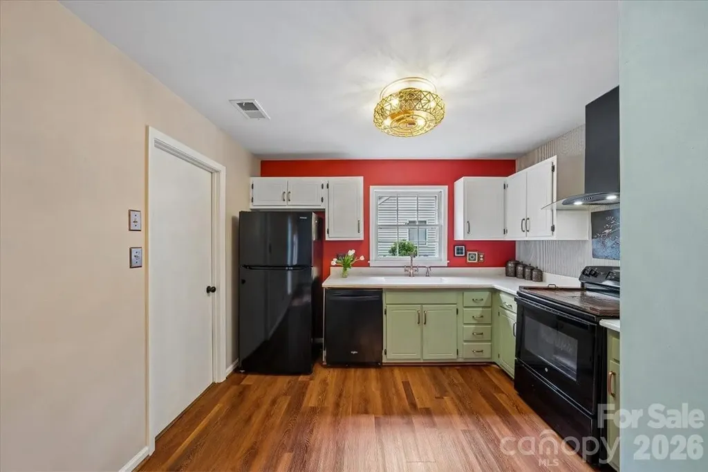 1005 Pinafore Drive Charlotte NC 28212