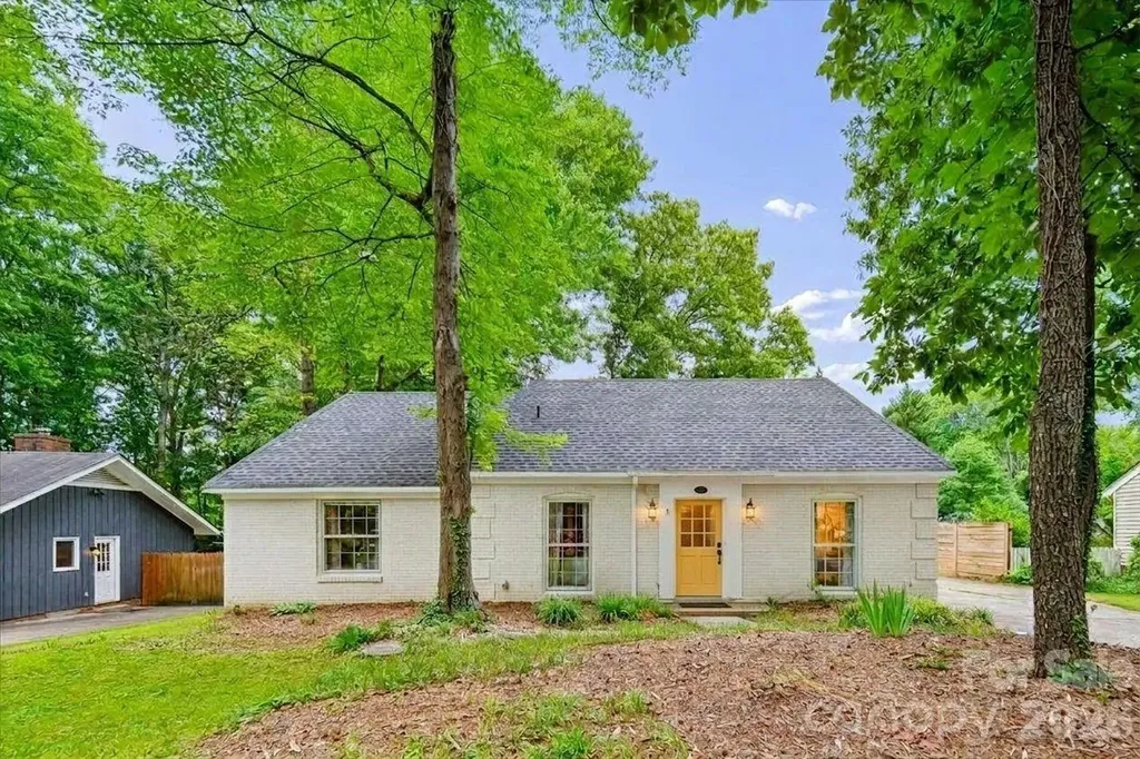 1005 Pinafore Drive Charlotte NC 28212
