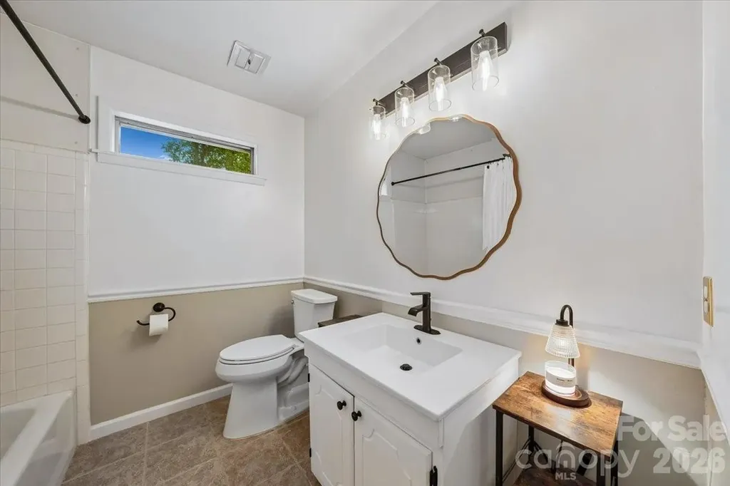1005 Pinafore Drive Charlotte NC 28212