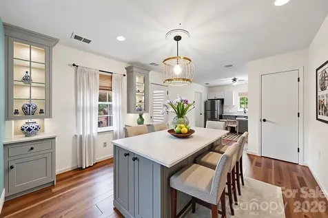 1005 Pinafore Drive Charlotte NC 28212