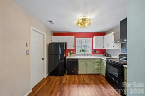 1005 Pinafore Drive Charlotte NC 28212