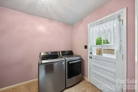 1005 Pinafore Drive Charlotte NC 28212