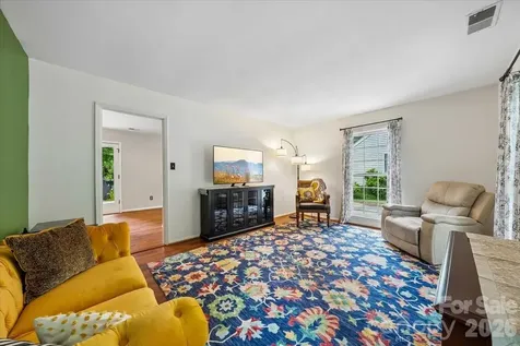 1005 Pinafore Drive Charlotte NC 28212