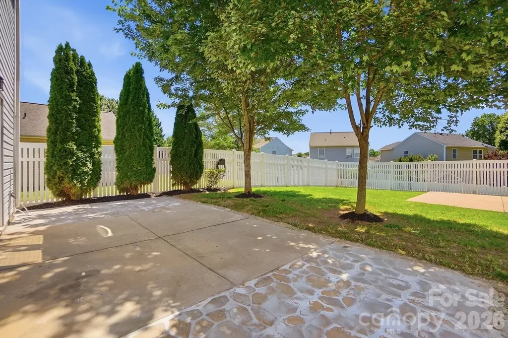949 Willow Creek Drive Gastonia NC 28054